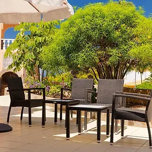 https://paradise-court-aparthotel.tenerifehoteles.net